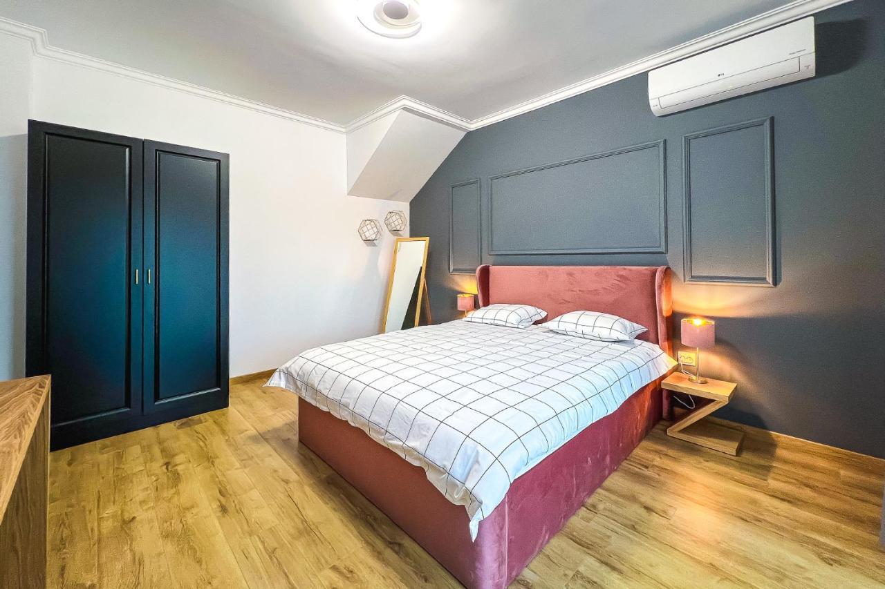 Deluxe Central Rooms Karlovo Exterior photo